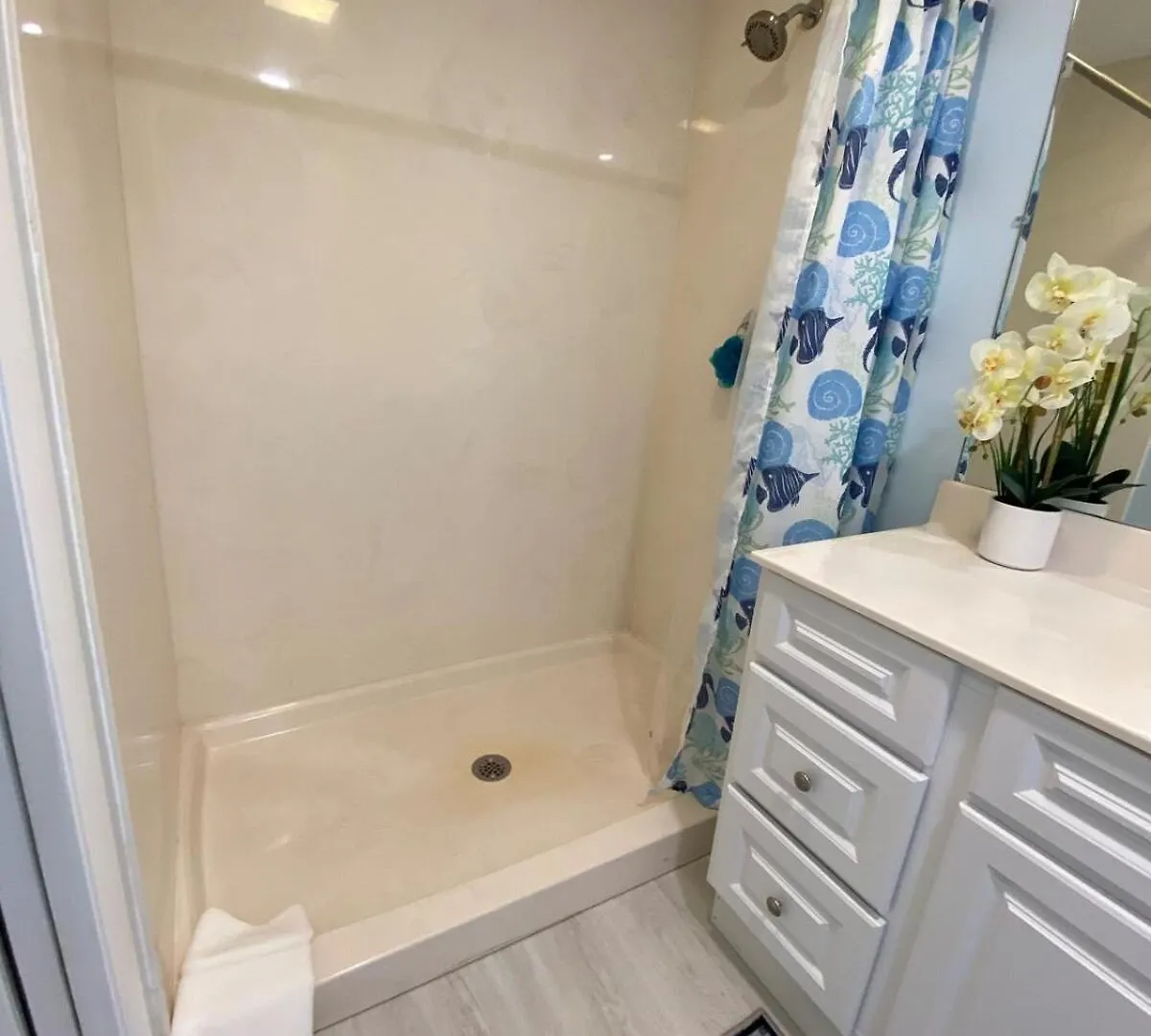 501 Lux Ocean Walk Condo 2 Bedroom 2 Ba 3 Balcony Ocean Front Daytona Beach 0*,